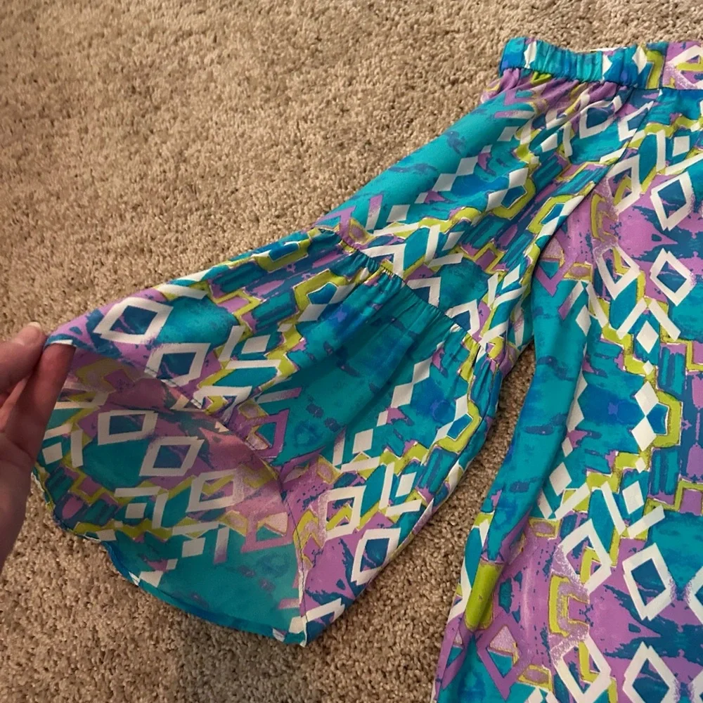NWOT ❤️SALE❤️ 100% Silk Alice & Trixie/Stitch Fix Top. GORGEOUS COLORS! - Picture 8 of 15